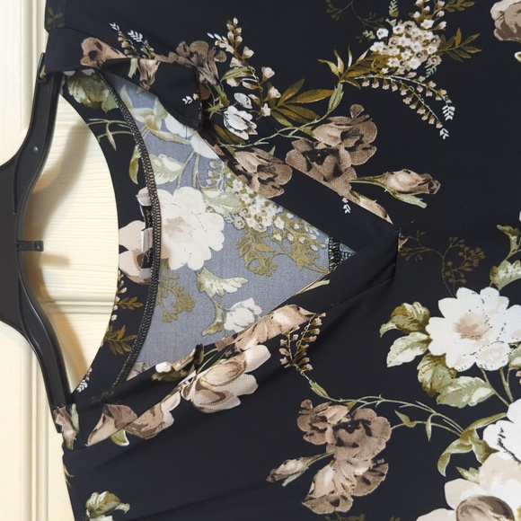 EUC White Birch Top - Large - Picture 3 of 9